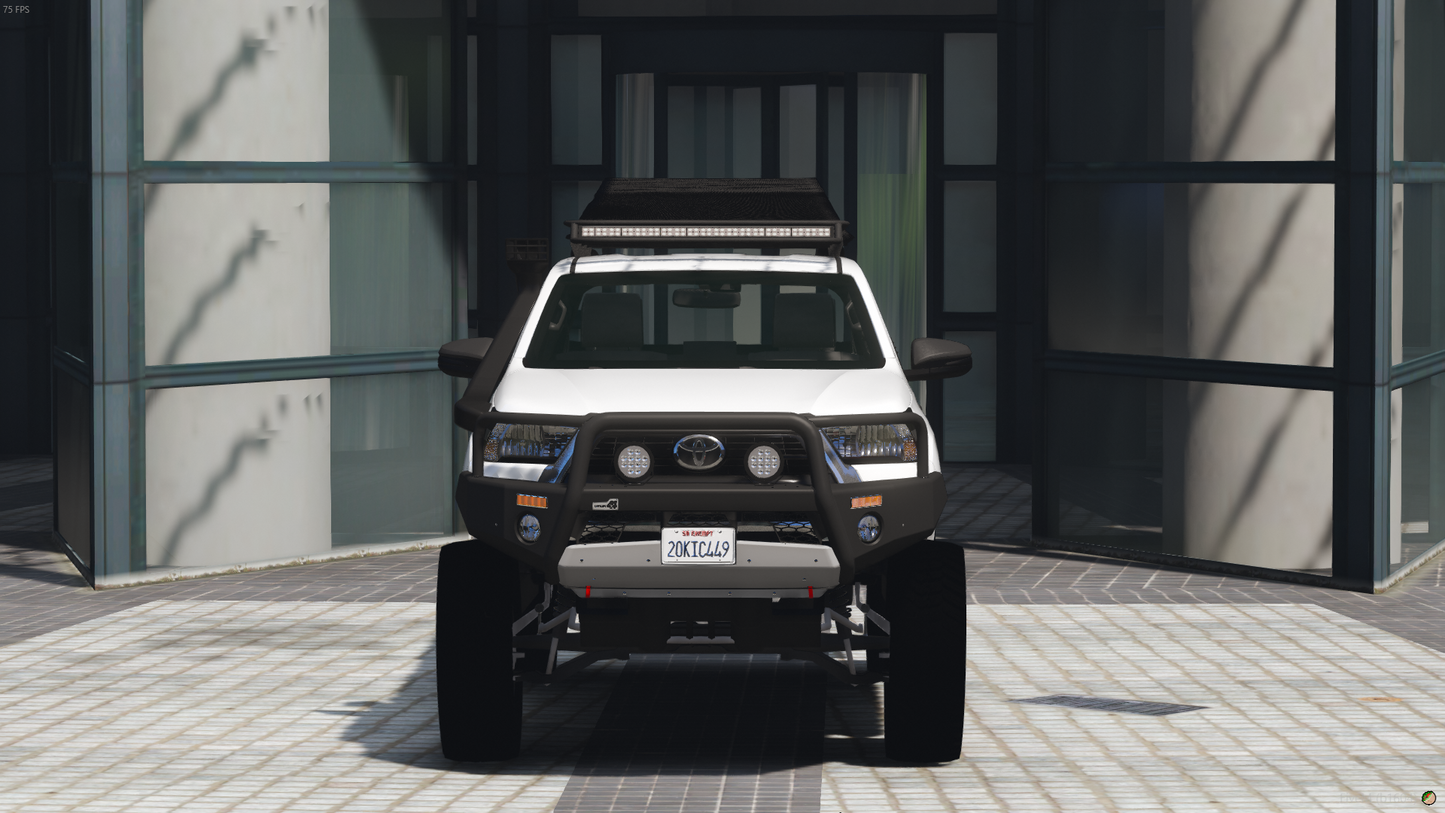 Toyota Hilux SLR [Camping]